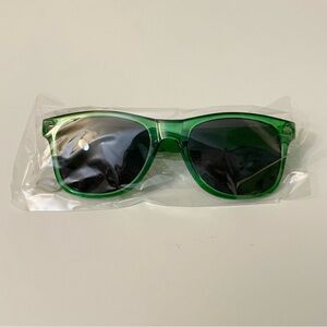 Moosehead Lager Beer Sunglasses Green